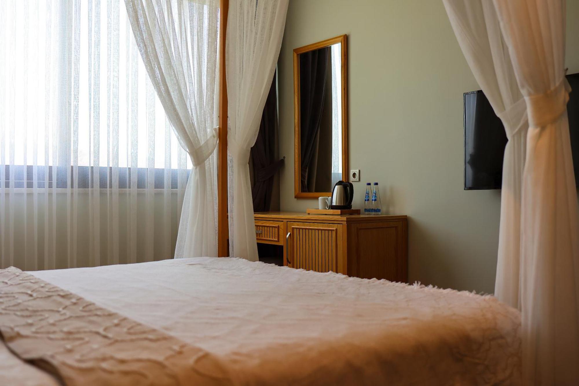 Marin Alacati Hotel Bagian luar foto