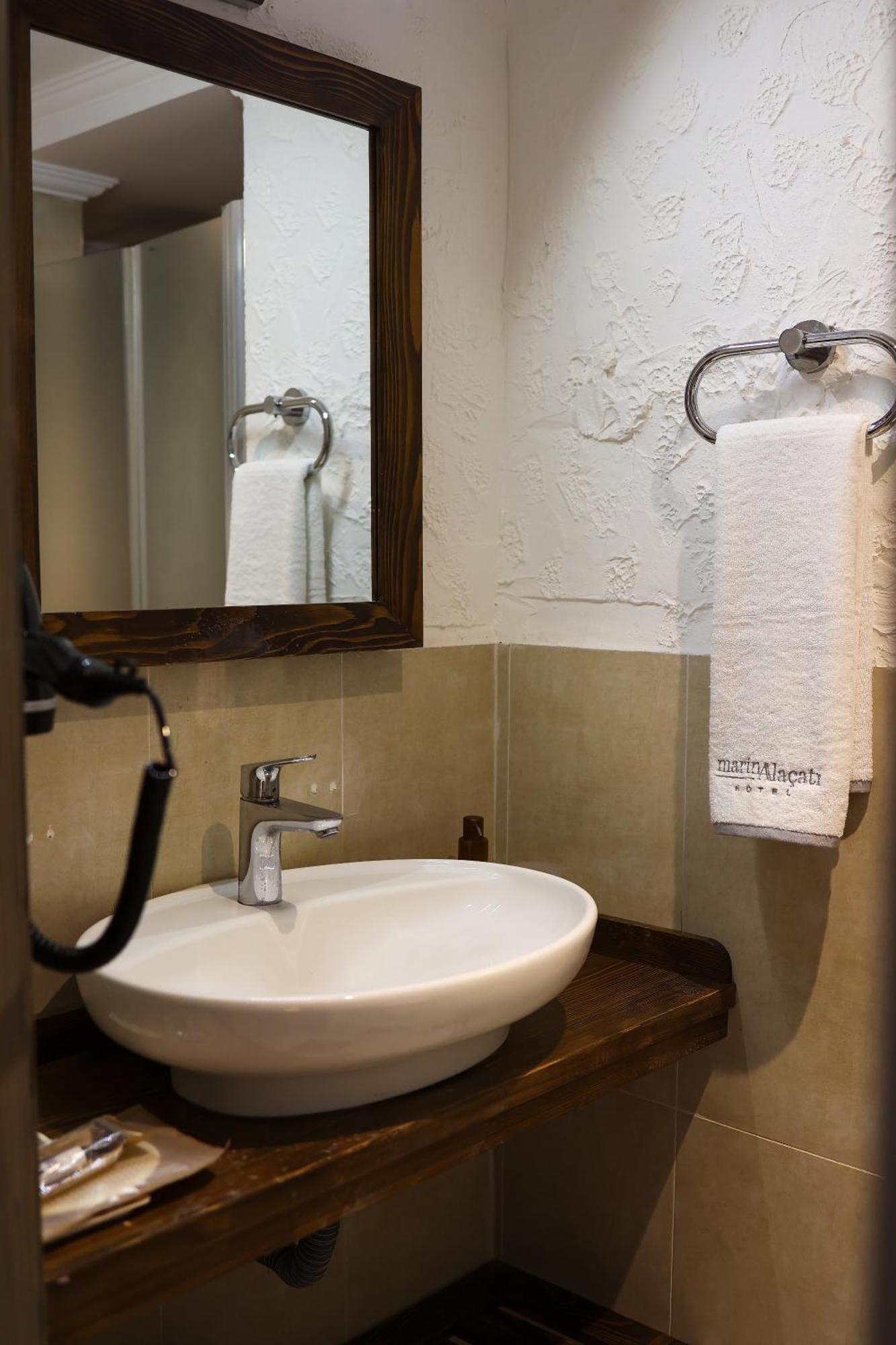 Marin Alacati Hotel Bagian luar foto